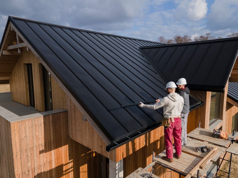 Expert Roofing Contractors: Services That Ensure Your Roof’s Longevity